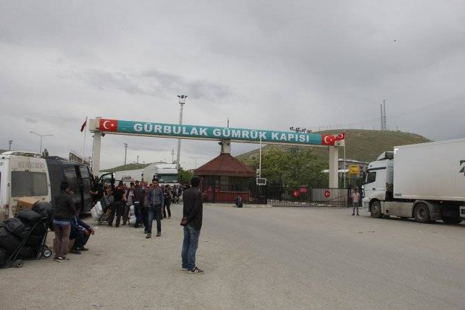 Sınır Kapısında Geçiş Rekoru: Gürbulak'ta Yoğun Trafik 3