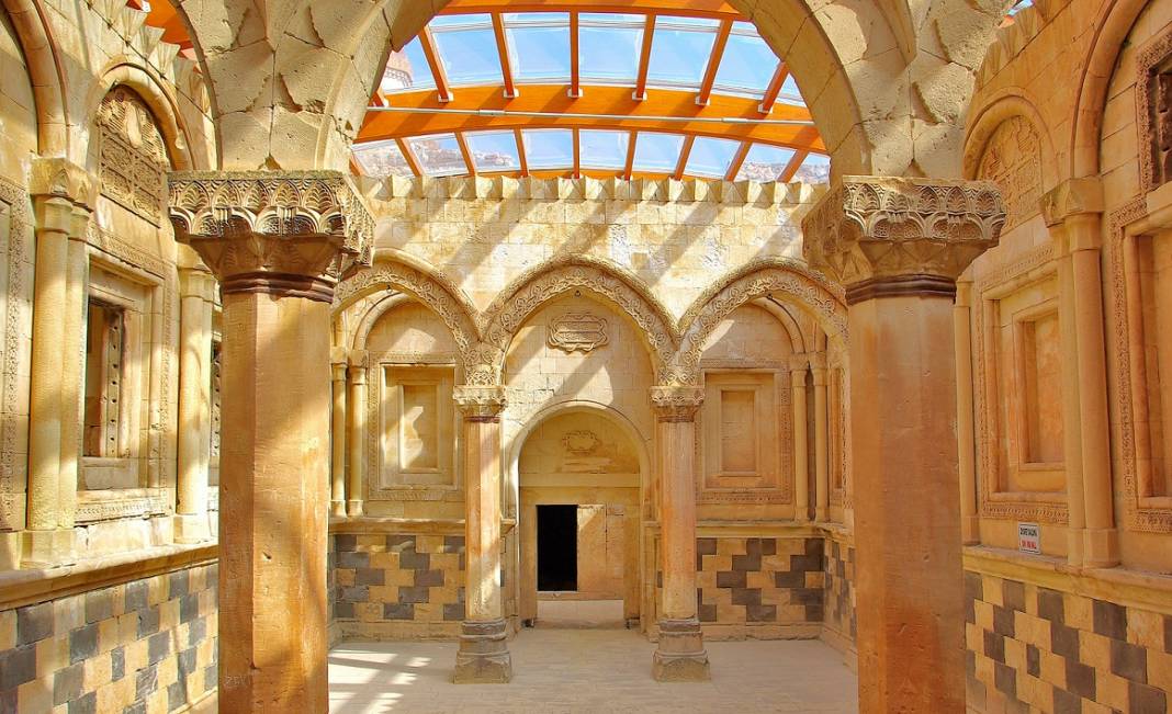 İshak Paşa Sarayı, Ramazan Bayramı'nda Ziyaretçi Akınına Uğradı 6