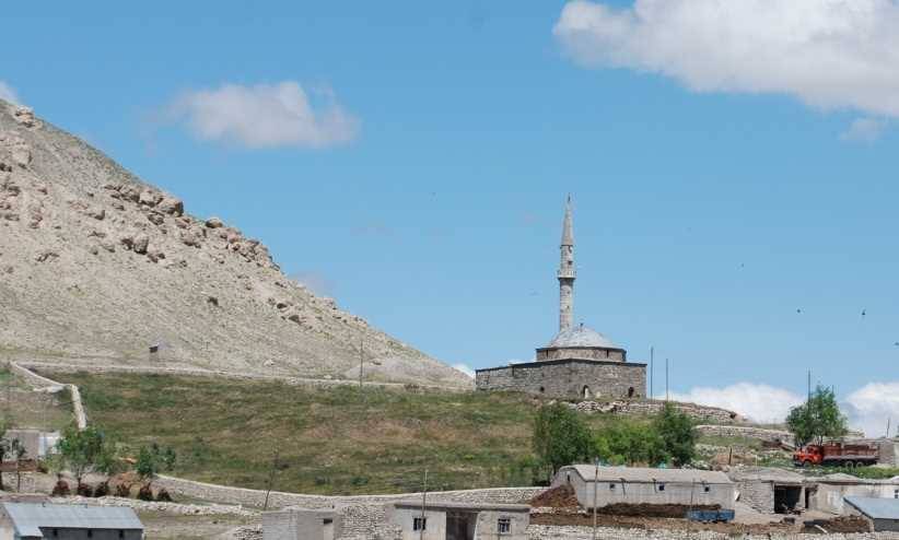 Osmanlı Mirasının Sessiz Tanığı: Toprakkale Mezarlığı 4