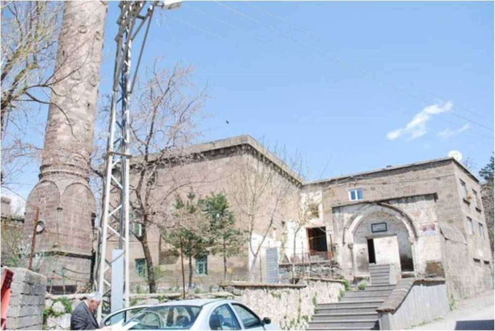 Bitlis’in Tarihi İncisi: Gökmeydan Camii 1