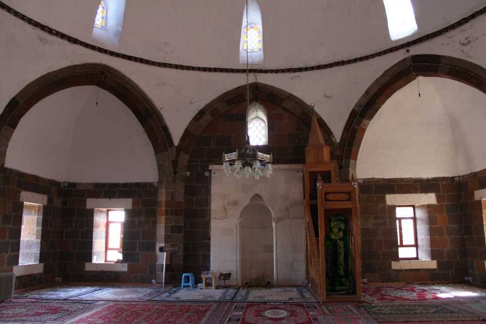 Osmanlı Mimarisinin Ahlat’taki İncisi: İskender Paşa Camii 9