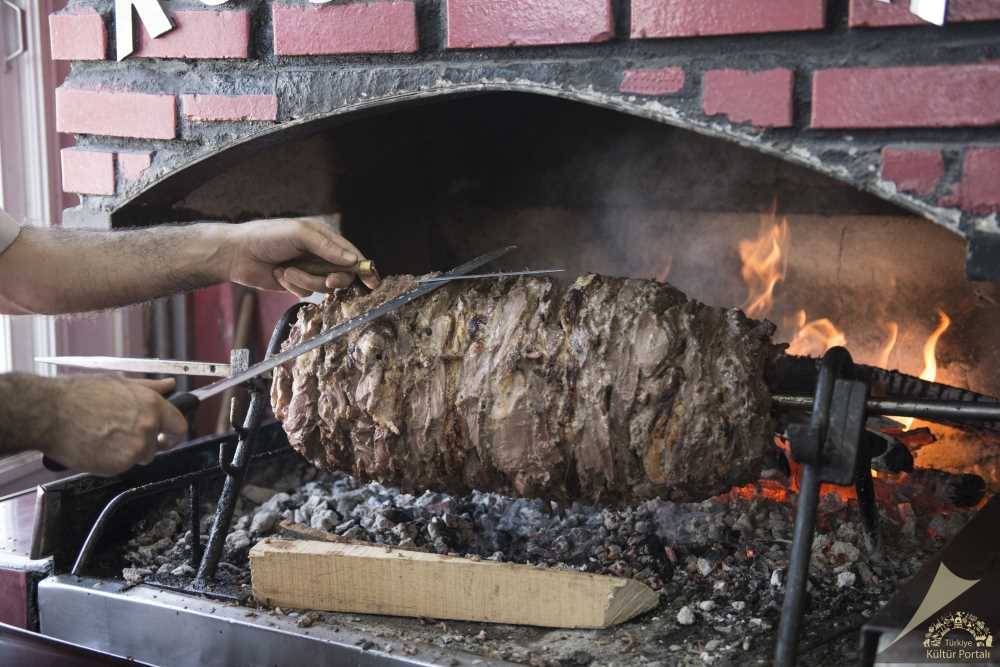 Erzurum'un Dünyaya Yayılan Lezzeti: Cağ Kebabı 4