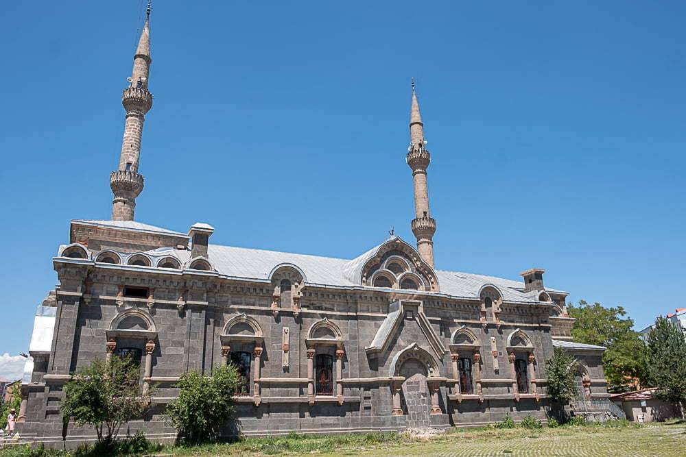 Baltık Mimarisi ile İslam Kültürünün Buluşma Noktası: Fethiye Camii 6