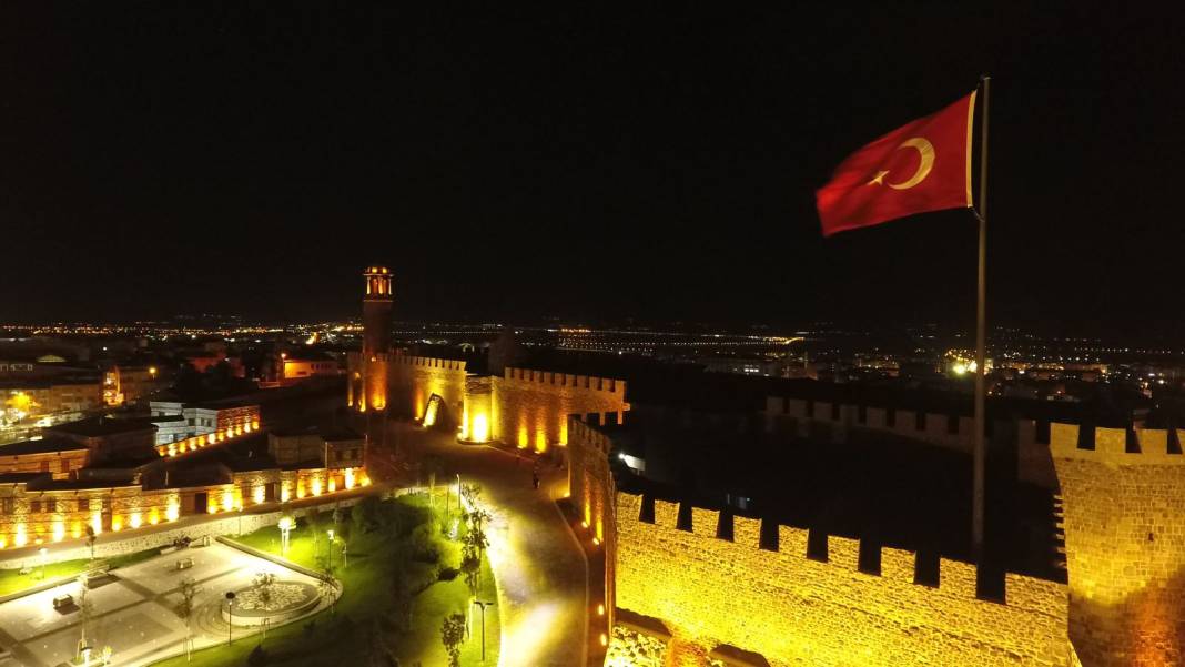 Geçmişin Sessiz Tanıkları: Erzurum'un Kaleleri 2