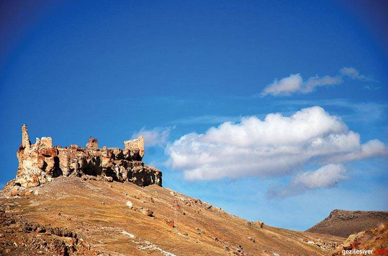 Geçmişin İzleri, Geleceğin Mirası: Kars'ın Tarihi Kaleleri 5