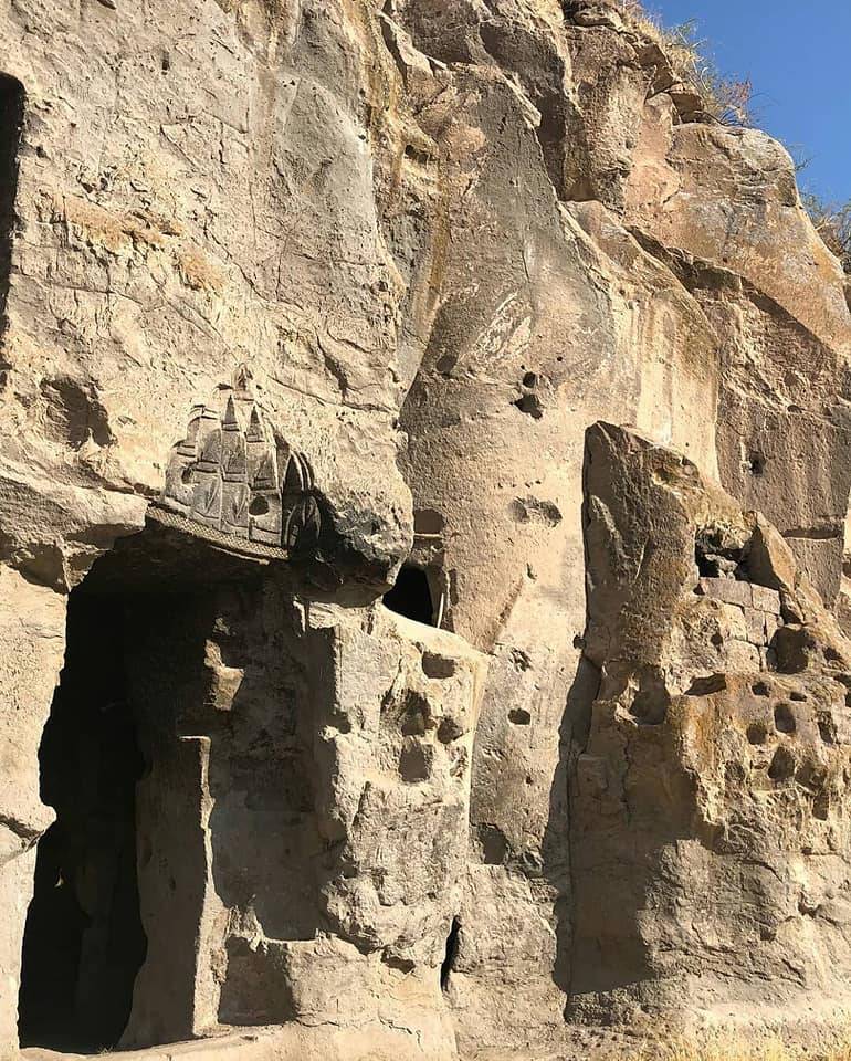 Neolitik Çağdan Günümüze Uzanan Tarih: Ahlat’ın Gizemli Mağara Evleri 9