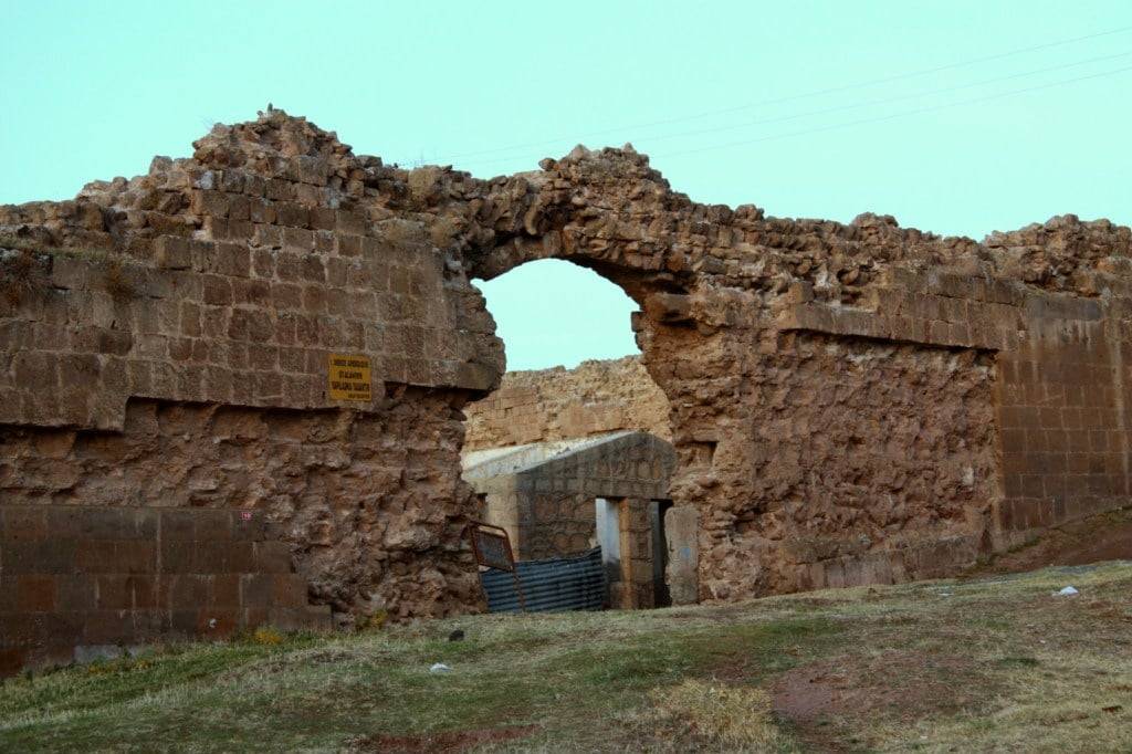 Kanuni Sultan Süleyman'ın Mirası: Ahlat Sahil Kalesi 5