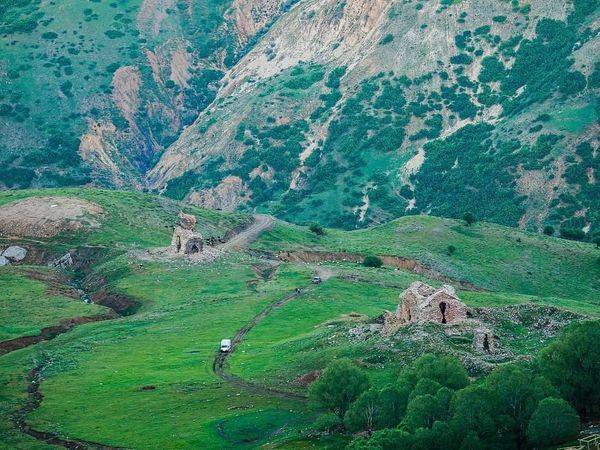 Muş'un Tarihi Hazinesi: Arak Kilisesi ve Çan Kulesi 2