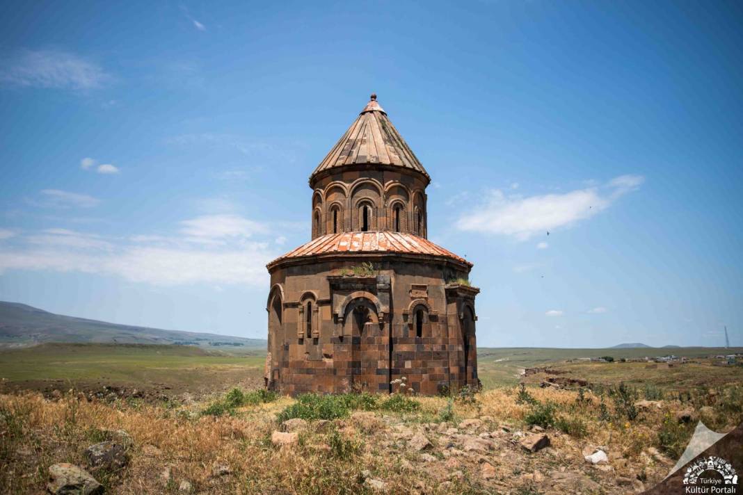 Ani Örenyeri'nin Tarihi İncisi: Abughamrents Kilisesi 4