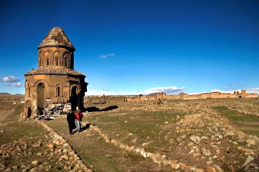 Ani Örenyeri'nin Tarihi İncisi: Abughamrents Kilisesi 3