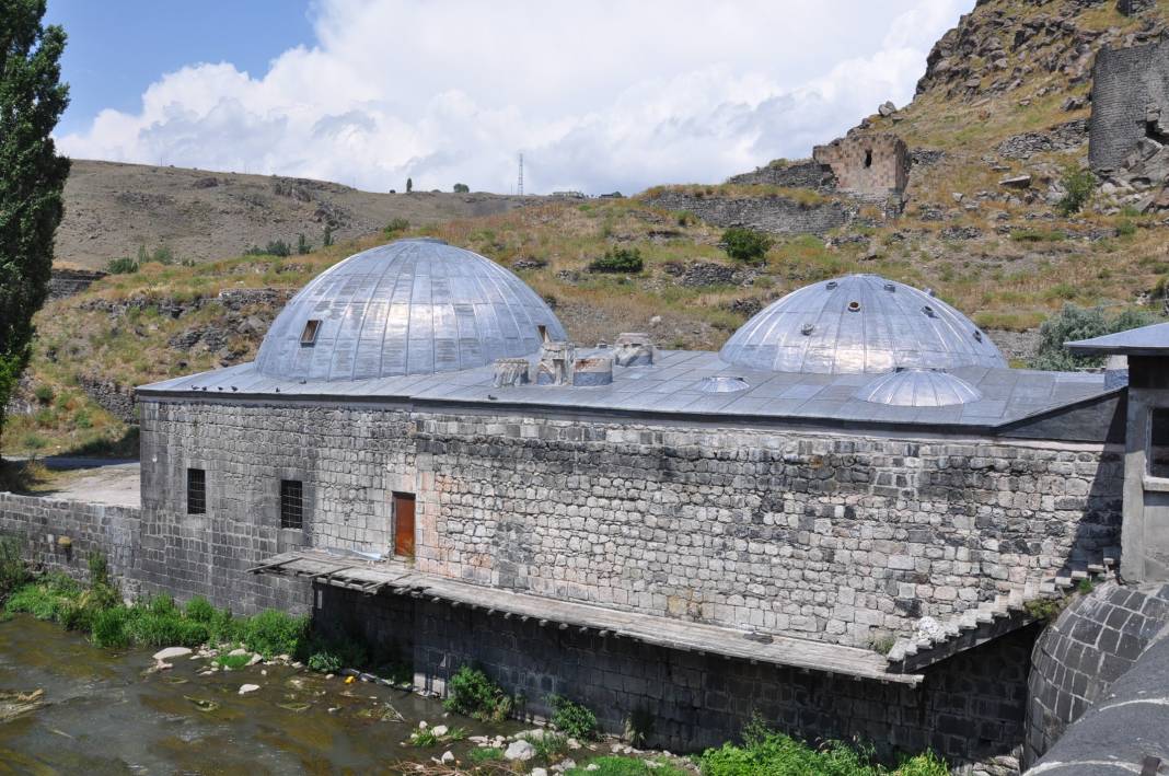 Osmanlı ve Selçuklunun Mirası: Kars Tarihi Hamamları 6