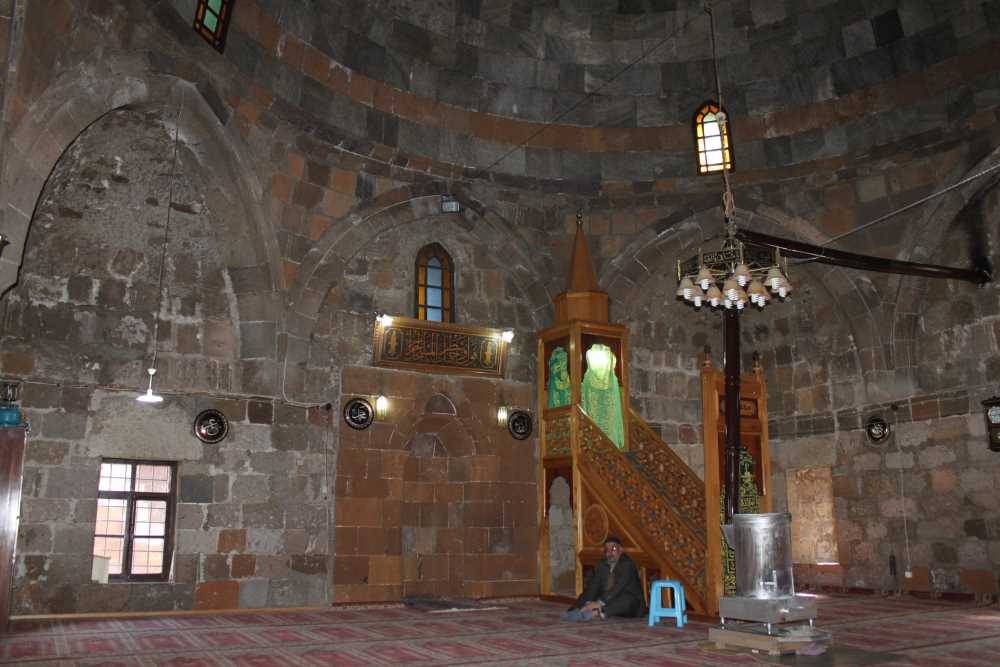 Tarihi Mirasın Sessiz Tanığı: Kadı Mahmut Camii 5