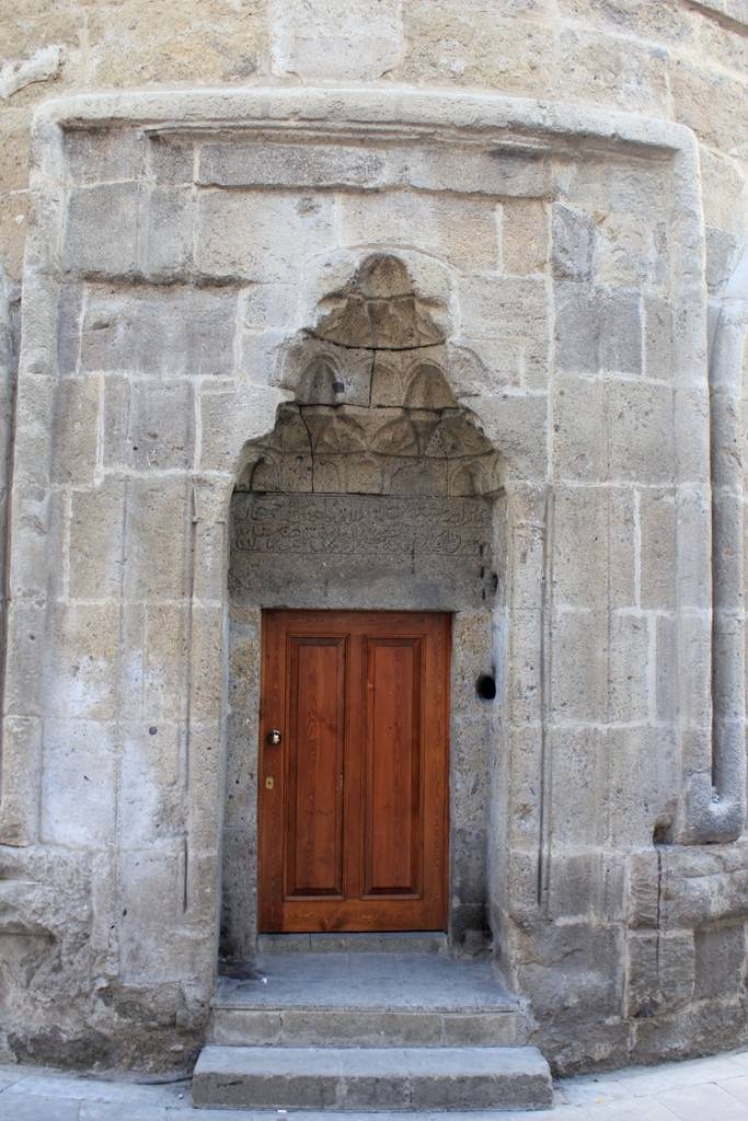 Erzurum'un Tarihi Mirası: Cimcime Hatun Kümbeti 2