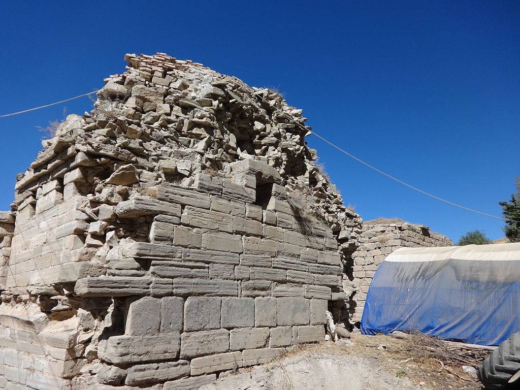 Van’ın Tarihi Hazinesi: Yedi Kilise (Warak Wank) Manastırı 7