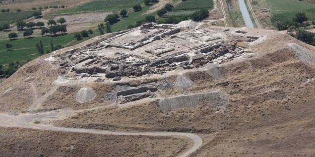 Urartu Medeniyetinin İzlerini Taşıyan Tarihi Hazine: Çavuştepe Kalesi 6