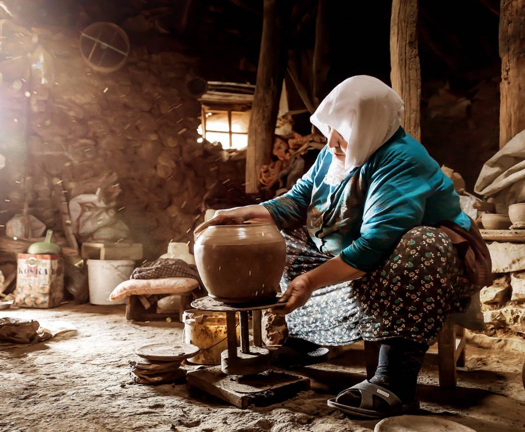 Bitlis’in Geleneksel Sanatı: Bitlis Toprak Seramik ve Çömlekçilik 6