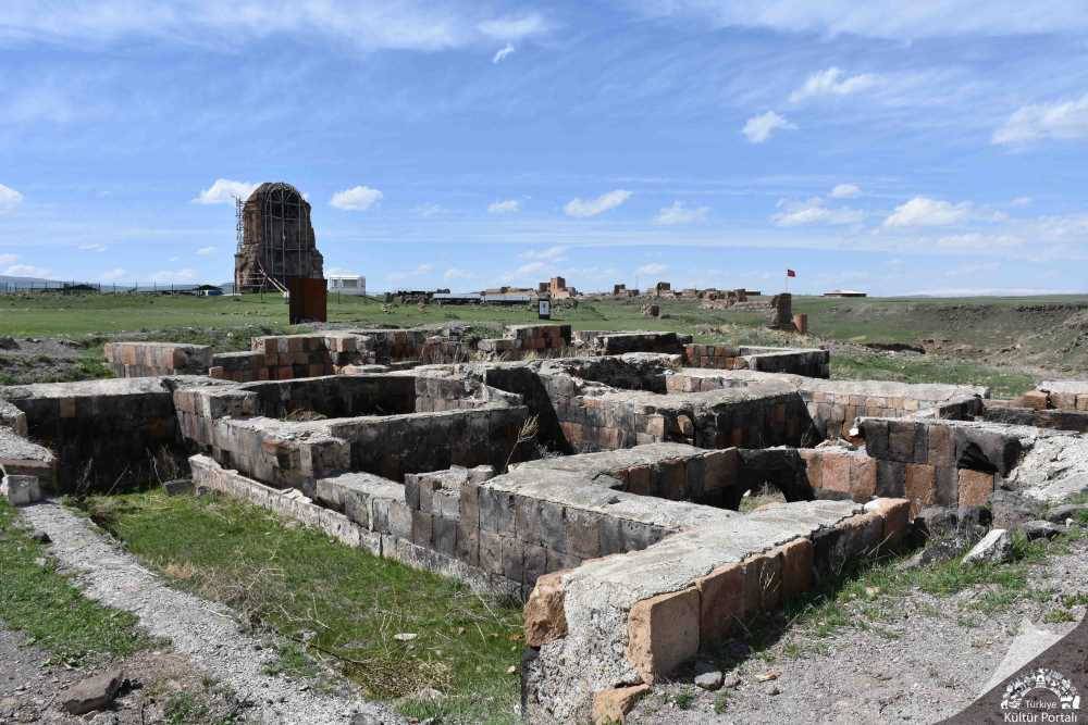 Kars'ın Tarihi Mirası: Ani Ören Yeri'ndeki Küçük Hamam 4