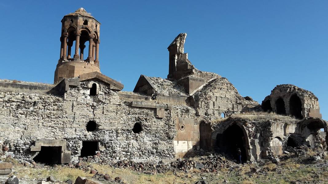 Bagratlı Krallığı’nın Yüzyıllık Mirası: Horomos Manastırı 5