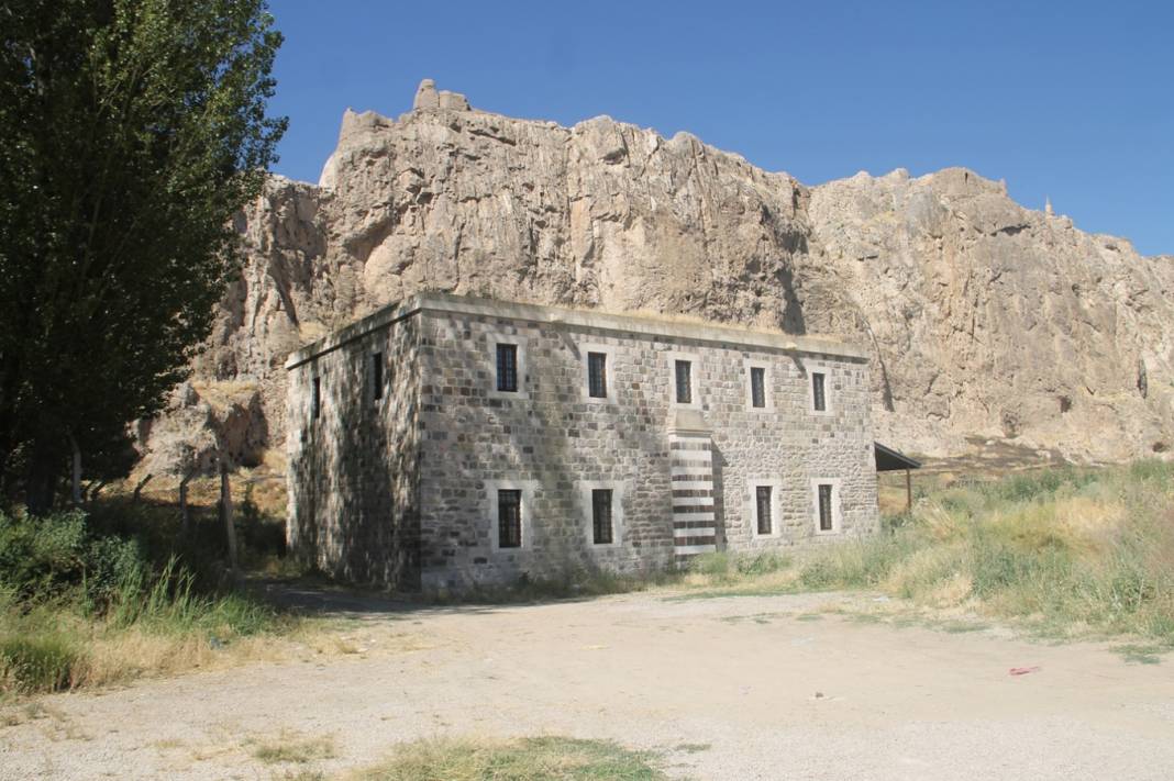 Van’da Tarihin Sessiz Tanığı: Horhor Camii 6