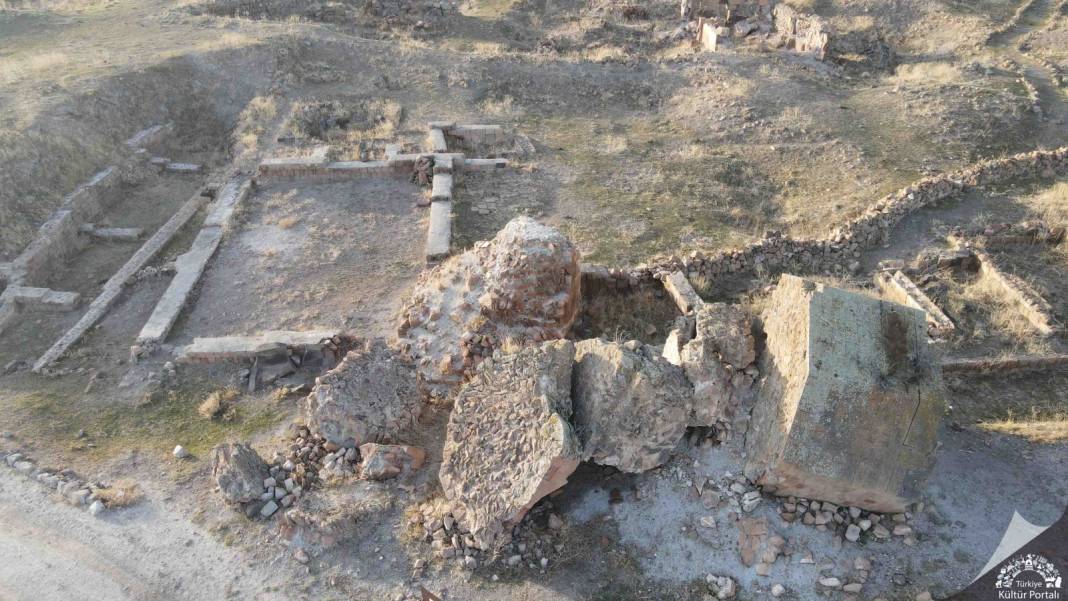 Kars’ın Tarihi Mirası: Ebû’l Muammeran Camii 2