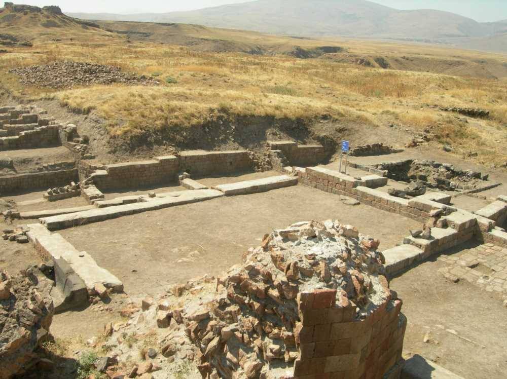 Kars’ın Tarihi Mirası: Ebû’l Muammeran Camii 3