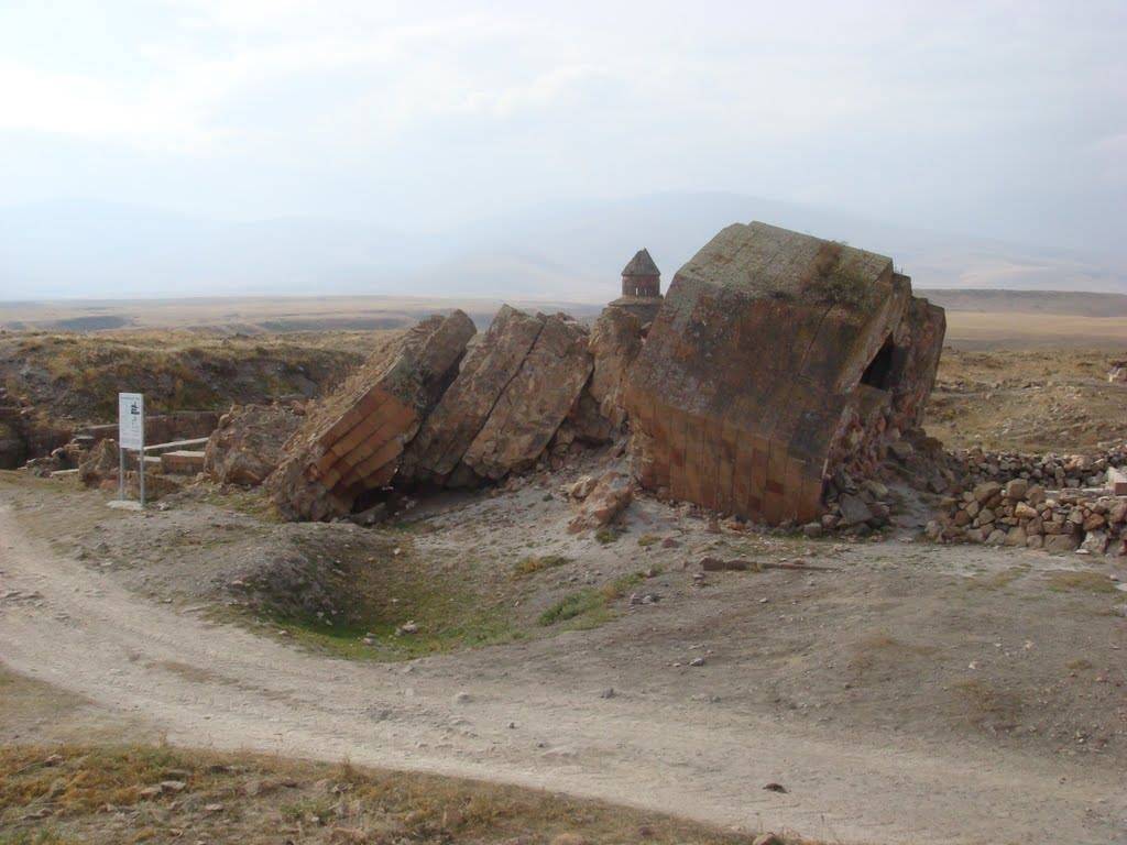 Kars’ın Tarihi Mirası: Ebû’l Muammeran Camii 5