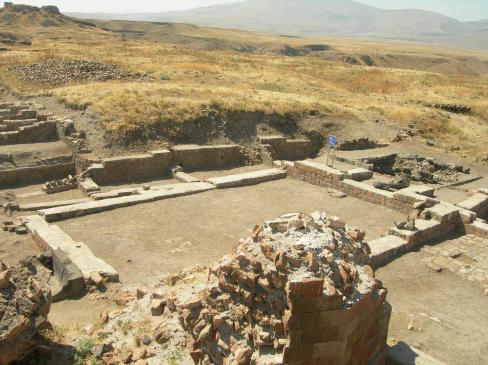 Kars’ın Tarihi Mirası: Ebû’l Muammeran Camii 6