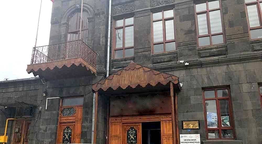 Tarihi Mirasın Sessiz Tanığı: Kars Eski Öğretmen Evi 4