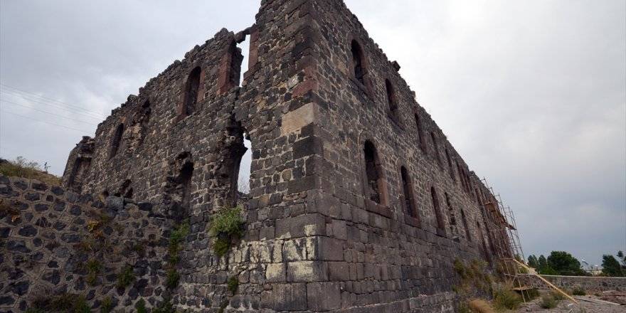 Kars'ın Tarihi İncileri: Beylerbeyi ve Selçuklu Sarayları 8