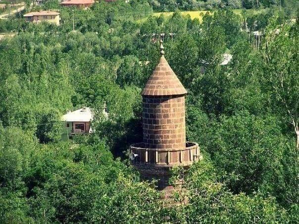 Tarihin ve Mimari Estetiğin Buluşma Noktası: İzzeddin Şir Camii 6