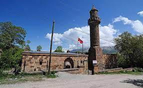 Tarihin ve Mimari Estetiğin Buluşma Noktası: İzzeddin Şir Camii 7