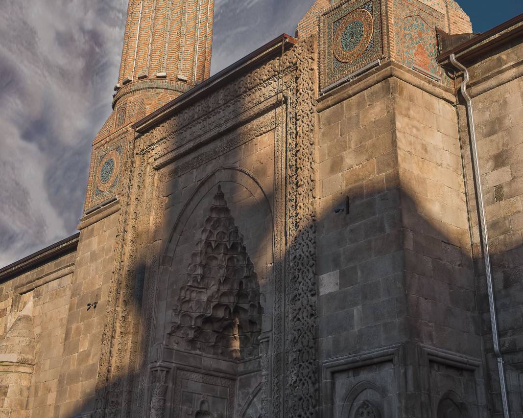 Erzurum'un Kayıp Efsaneleri: Çifte Minareli Medrese 3