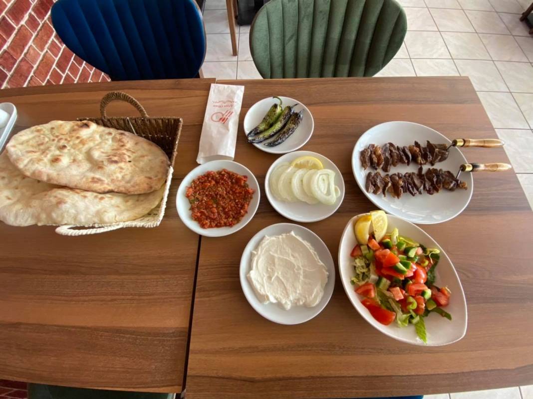 Erzurum’un Efsane Lezzeti: Oltu Cağ Kebabı 2