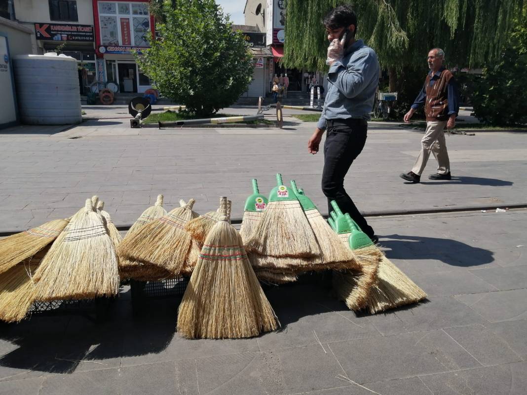 Ağrı’nın Kırsal Kesiminde El Süpürgelerine Büyük İlgi 4