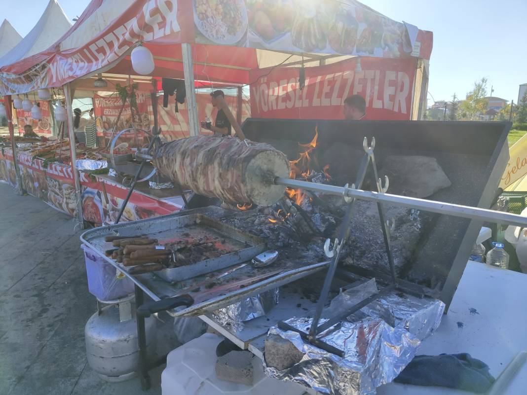 Ağrı’da ‘Yöresel Lezzetler Fuarı’na Yoğun İlgi 1