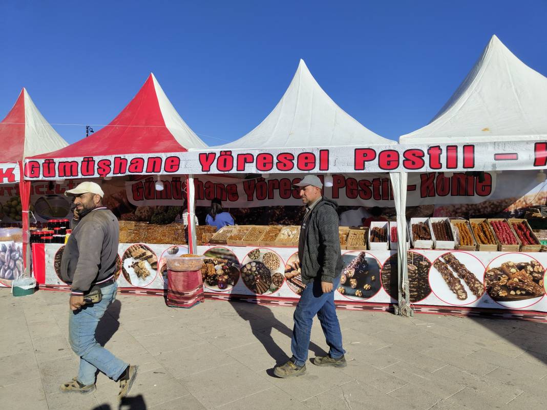 Ağrı’da ‘Yöresel Lezzetler Fuarı’na Yoğun İlgi 5