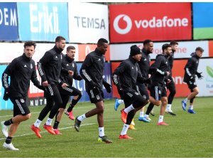 Beşiktaş, Yeni Malatyaspor mesaisini sürdürdü