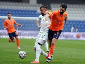 Süper Lig: Medipol Başakşehir: 0 - İH Konyaspor: 0 (İlk yarı)