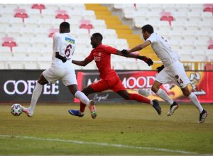 Süper Lig: DG Sivasspor: 1 - A.Hatayspor: 1 (Maç sonucu)