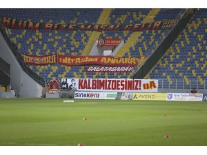 Galatasaray taraftarı vefat eden MKE Ankaragücü taraftarları Eren ve Mert’i unutmadı