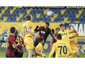 Süper Lig: MKE Ankaragücü: 1 - Galatasaray: 0 (İlk yarı)