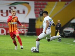 Süper Lig: Kayserispor: 0 - Çaykur Rizespor: 0 (İlk yarı)