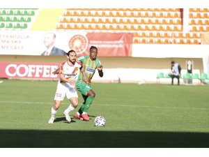 Aytemiz Alanyaspor, sahasında Göztepe’yle 1-1 berabere kaldı