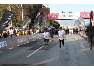 16. Runatolia maratonunda dereceye girenler belli oldu