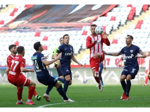 Süper Lig: FTA Antalyaspor: 1 - Kasımpaşa: 1 (Maç sonucu)