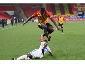 Süper Lig: Göztepe: 3 - BB Erzurumspor: 1 (Maç Sonucu)