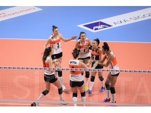 Eczacıbaşı VitrA, Kupa Voley’de finalde