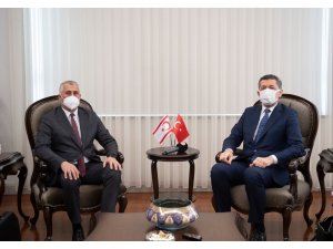 Milli Eğitim Bakanı Selçuk, KKTC Milli Eğitim ve Kültür Bakanı Amcaoğlu ile görüştü