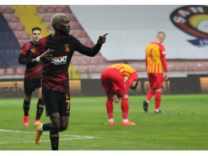 Henry Onyekuru 5. golünü kaydetti