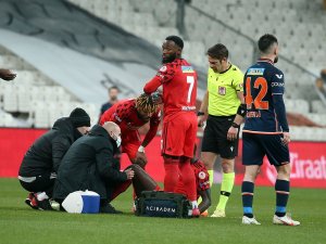 Aboubakar tedbir amaçlı oyundan alındı